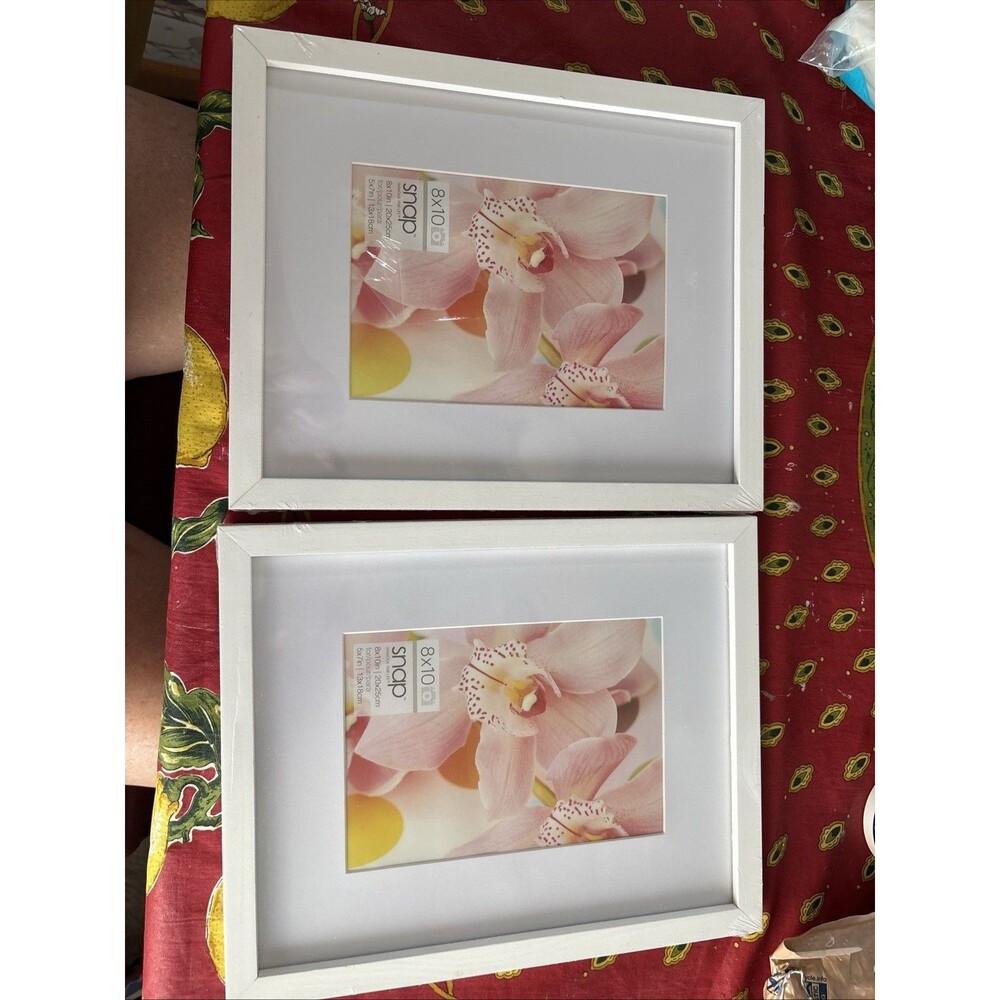 Nielsen Bainbridge white 8x10" hanging photo picture frame Set Of Two New
